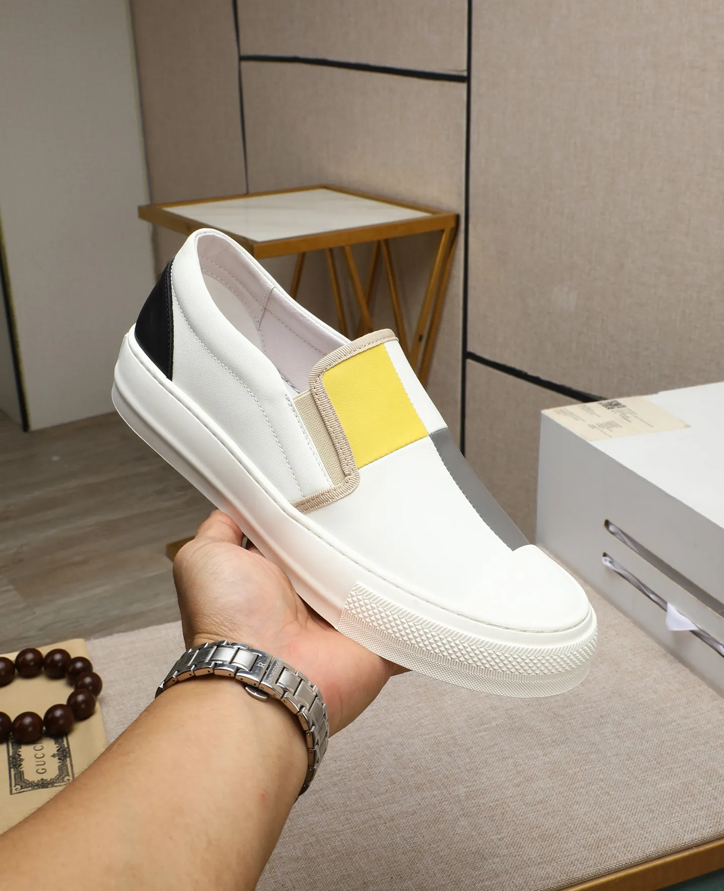 Men's shoes 💰440 GUCCI🔍The latest model is on sale at the counter at the same time. Original calfskin imported from Italy, genuine leather lining, (high-end, extravagant and classy), exquisite workmanship, sole: original sole provided by the original factory, ⚠Exclusive double-layer movable molded sole super comfortable⚠, real shot 🎬The real thing is better🔍🔍"High quality·Follow the item" Code number 38-44